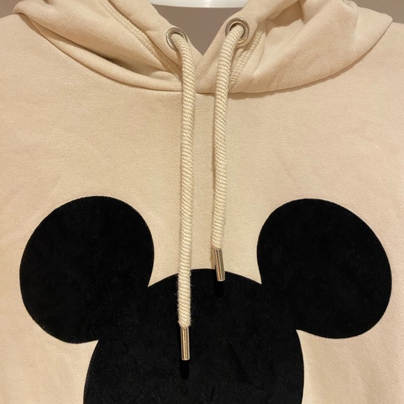 🚩SOLD- H&M + Disney Mickey Mouse cream Hoodie Sweatshirt Women’s Size medium - Picture 6 of 12